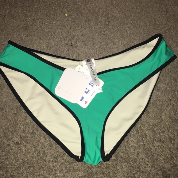 NWT Fabletics BAJAN hipster Bikini Bottoms - Picture 3 of 6